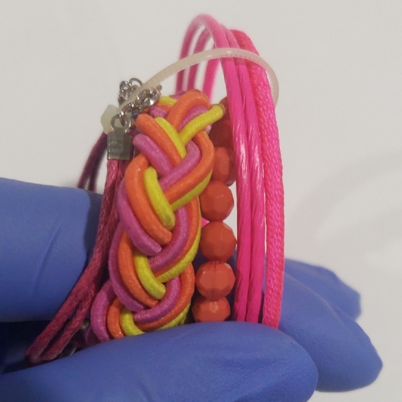 Set of 6 Colorful Mix Bangle & Stretch Bracelets with a Vibrant Peace Sign - Picture 7 of 7